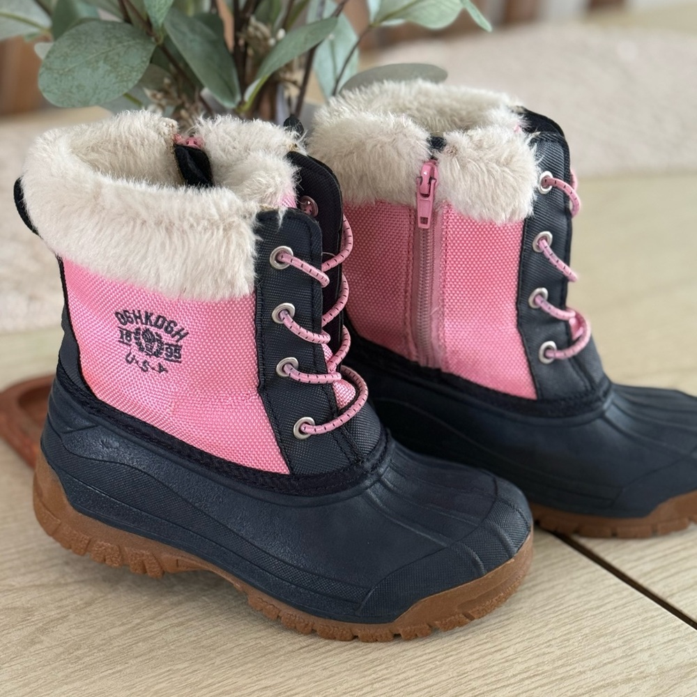 OshKosh B'gosh Pink and Black Kids Rain & Snow Boots - Picture 4 of 6
